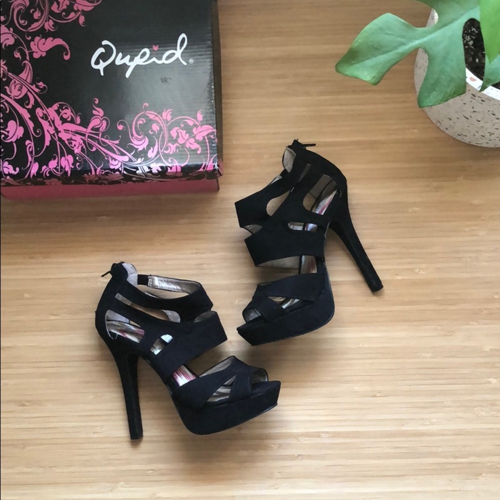 Qupid black suede heels